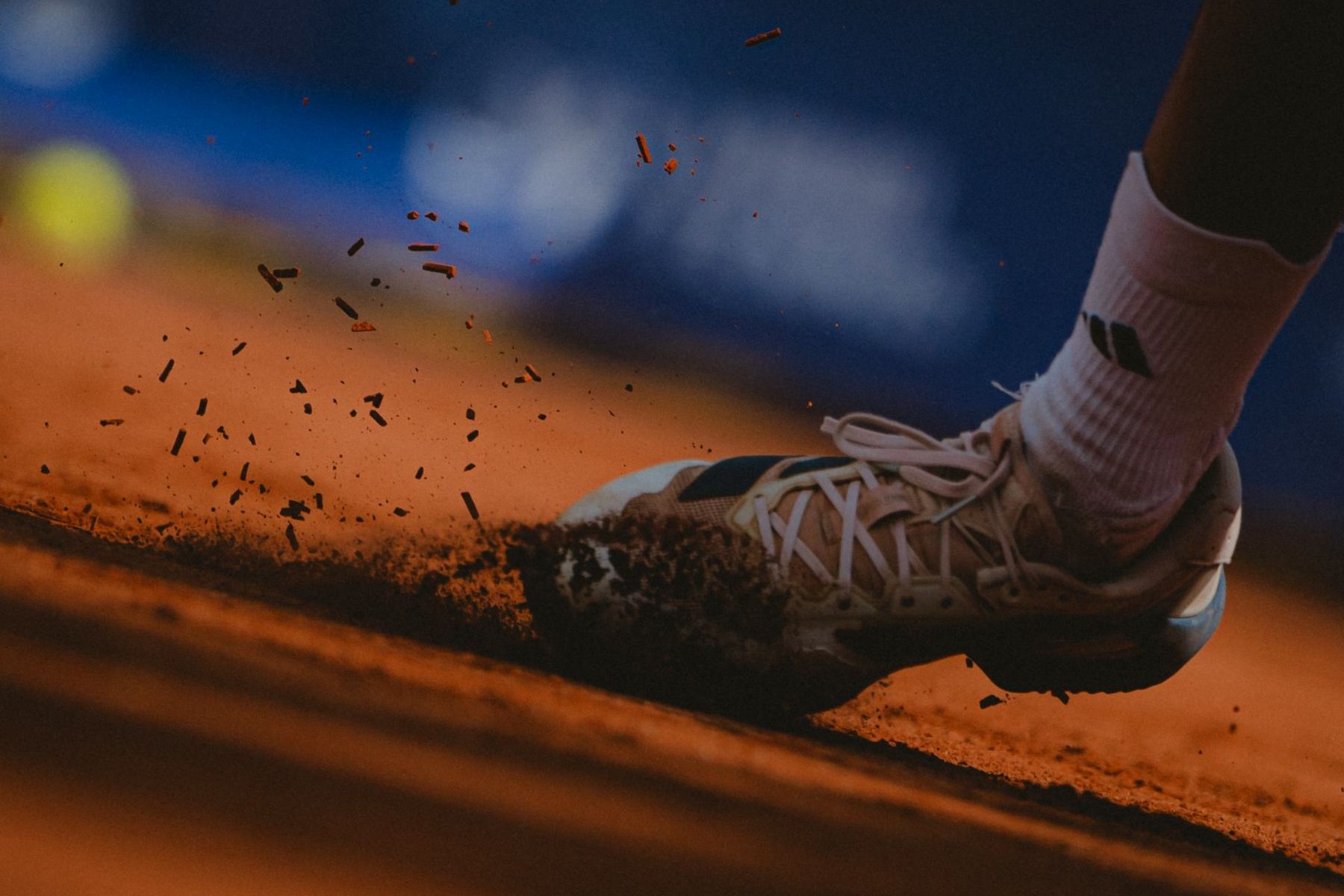 Chaussure de tennis sur terre battue